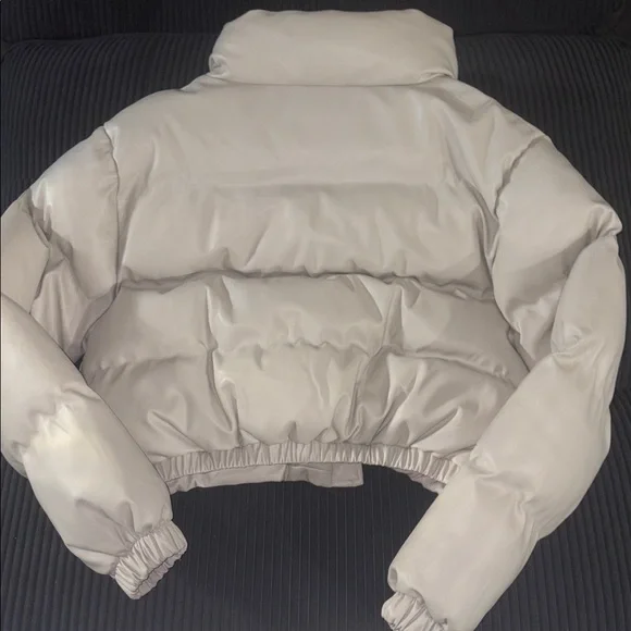 Puffer Jacket - Picture 4 of 4